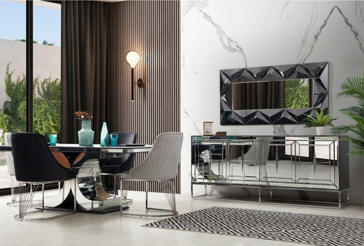 JAGUAR DINING ROOM